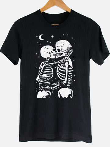 Eternal Kiss Graphic Tee